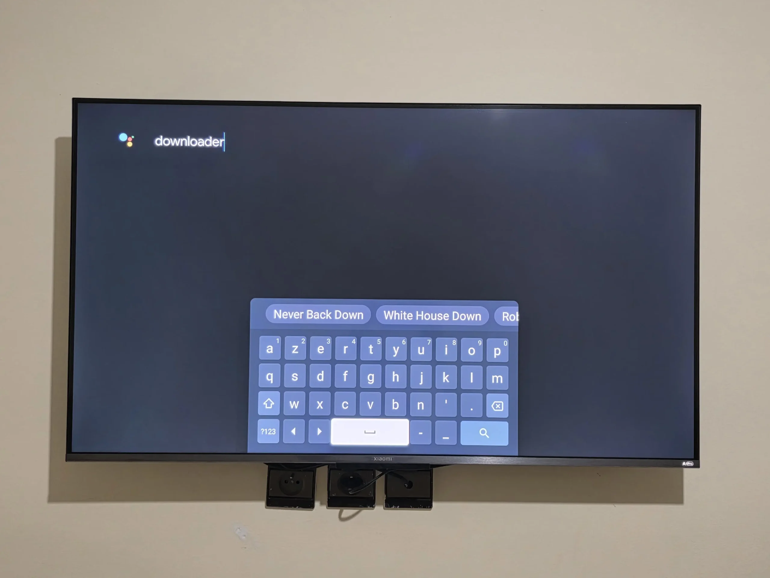 Recherche de Downloader sur Chromecast Google TV